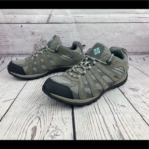 Columbia hiking shoes